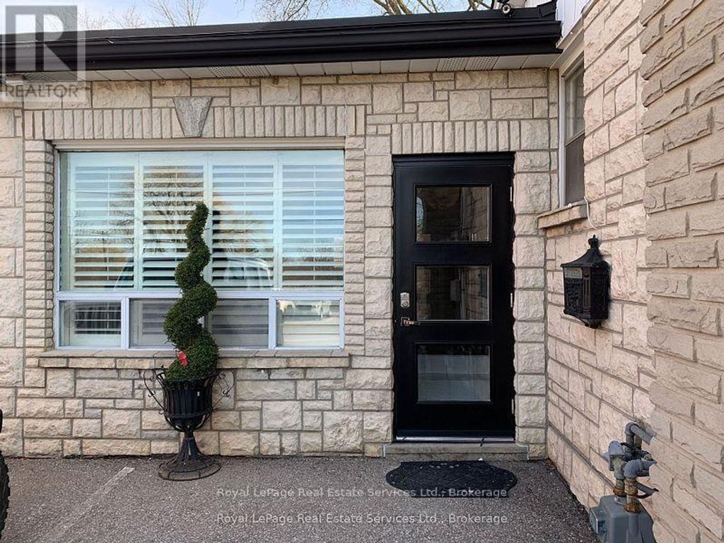 Lower Unit - 197 Broadway Street, Mississauga (streetsville)