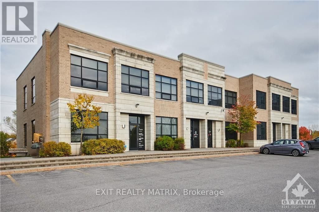 900-l1 - 300 Terry Fox Drive, Ottawa