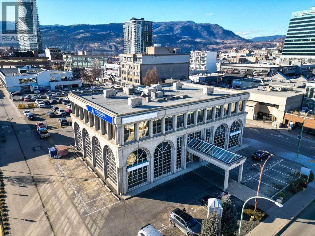 1674 Bertram Street Unit# 300, Kelowna