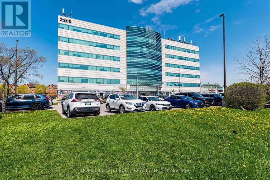302 - 2250 Bovaird Drive E, Brampton (sandringham-Wellington)