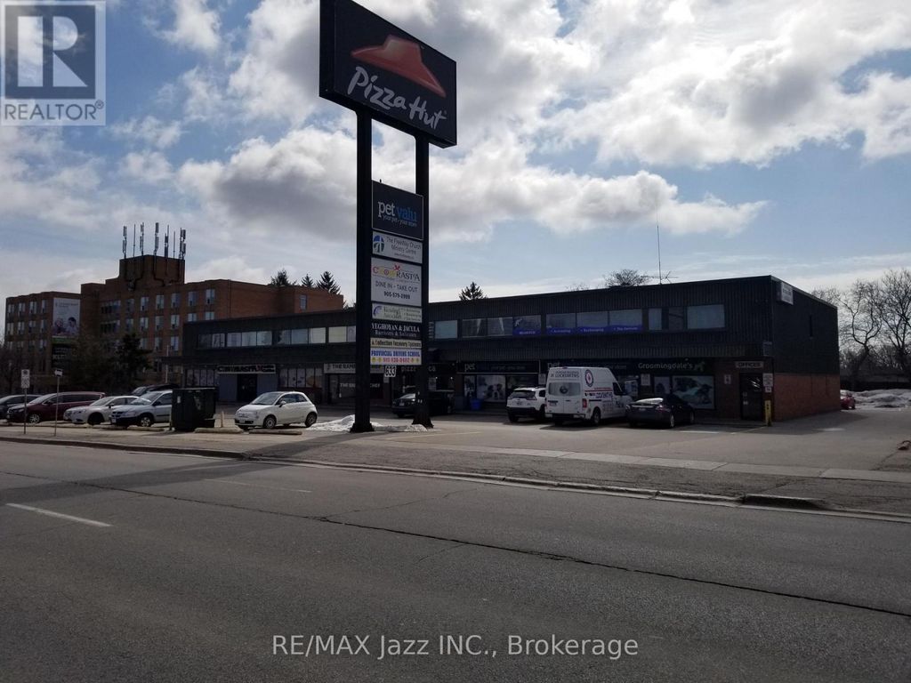 202 - 633 King Street E, Oshawa (donevan)
