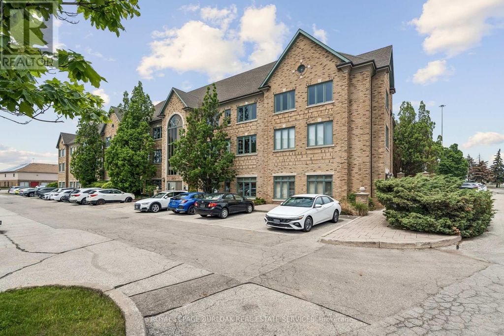 204b - 2904 South Sheridan Way, Oakville (wp Winston Park)
