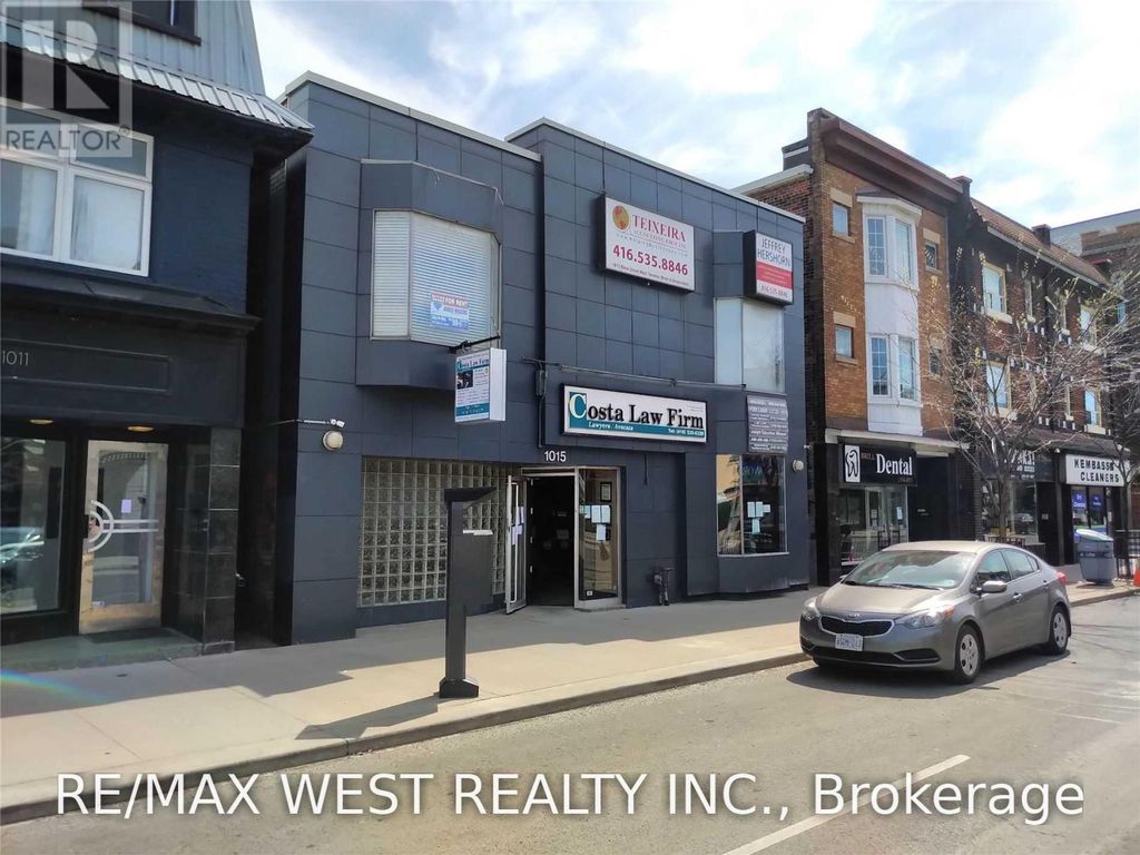 2nd Flr Ne - 1015 Bloor Street W, Toronto (dufferin Grove)