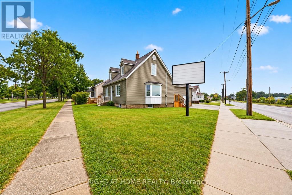 229 Water Street, Sarnia