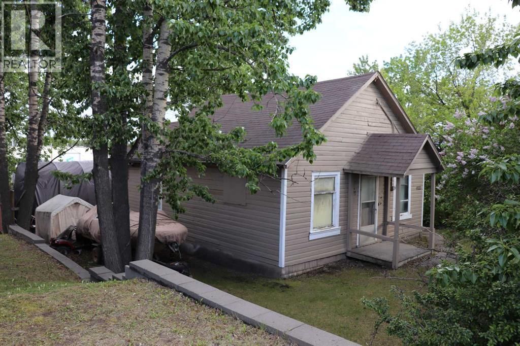 4839 4 Avenue, Edson