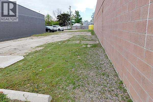 135 49th Avenue W, Claresholm