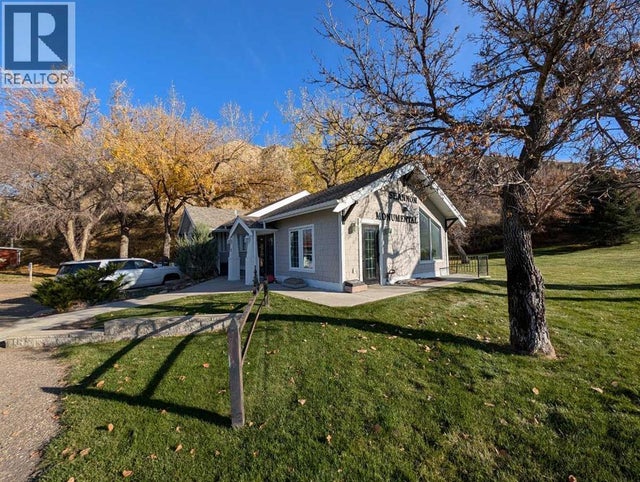 17 Dunmore Road Se, Medicine Hat