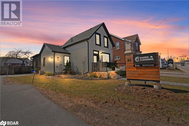 27 Victoria Street, Barrie