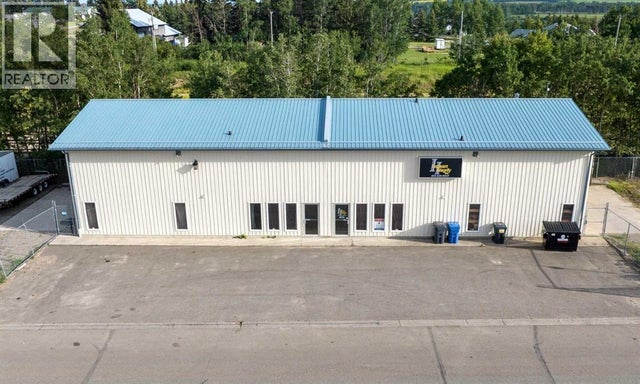 4907 And 4911 50 Avenue, Eckville