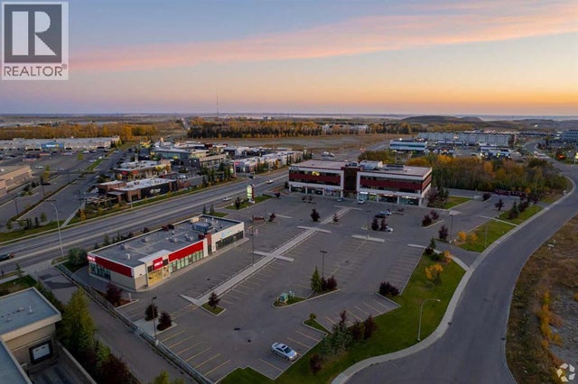 15 Royal Vista Place Nw, Calgary