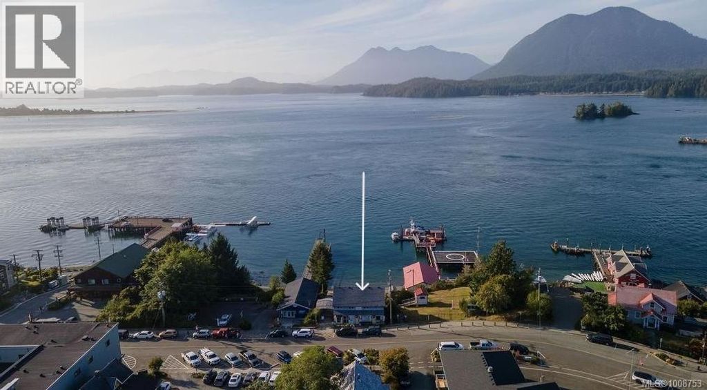 320 Main St, Tofino