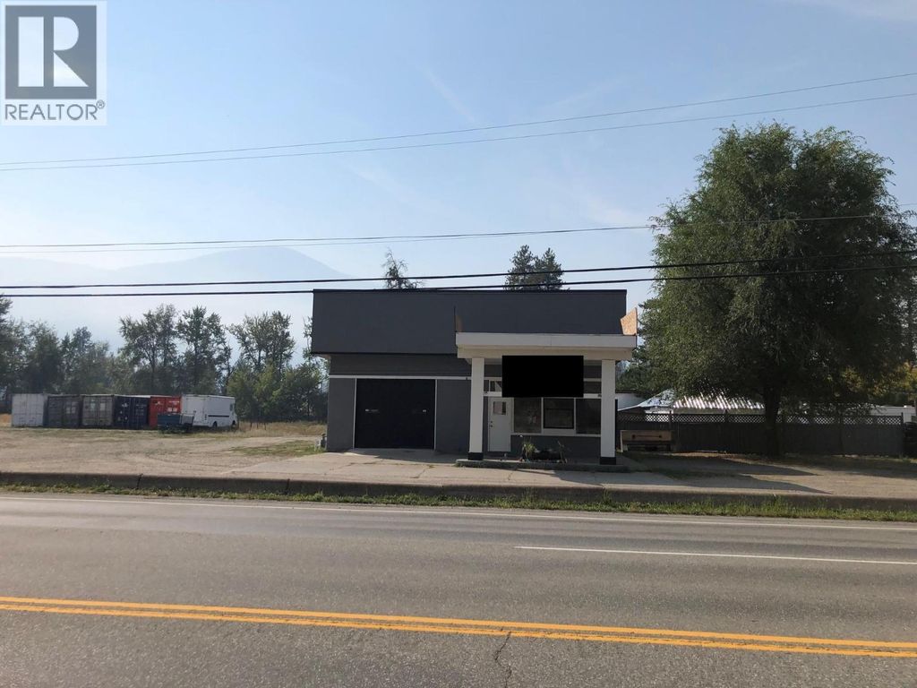 6401 Highway 3, Grand Forks