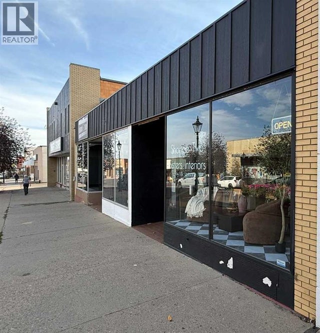 451 3 Street Se, Medicine Hat