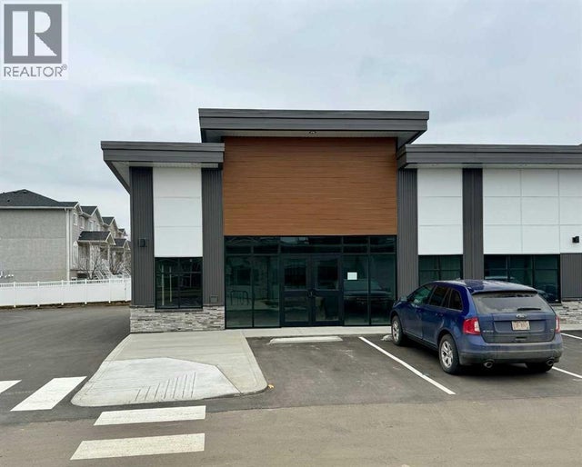 204, 4979 Southlands Drive Se, Medicine Hat