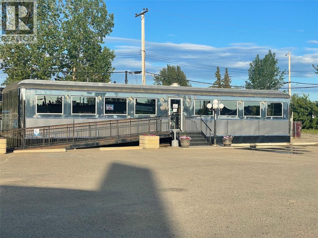 10520 8 Street, Dawson Creek