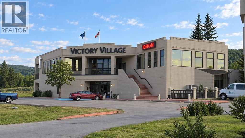 10623 West Valley Road, Calgary