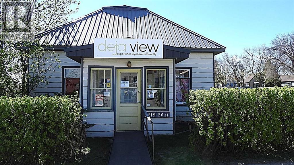 2219 20 Street, Nanton
