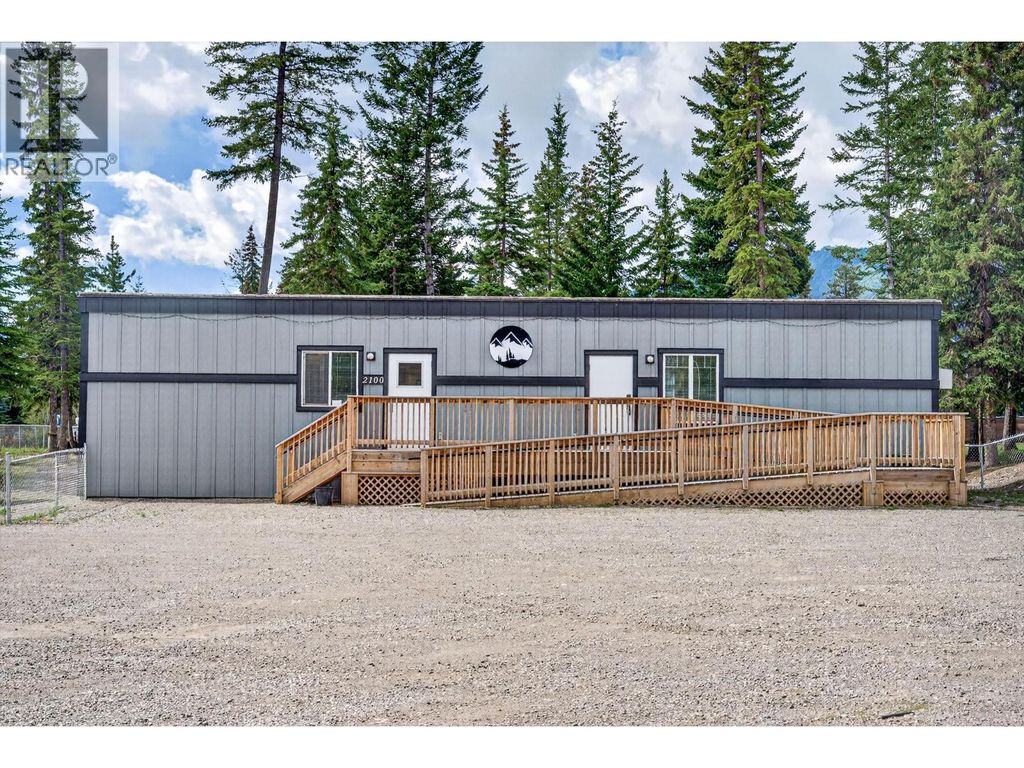 2100 Balmer Drive, Elkford