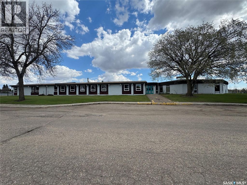 2022 102nd Street, North Battleford