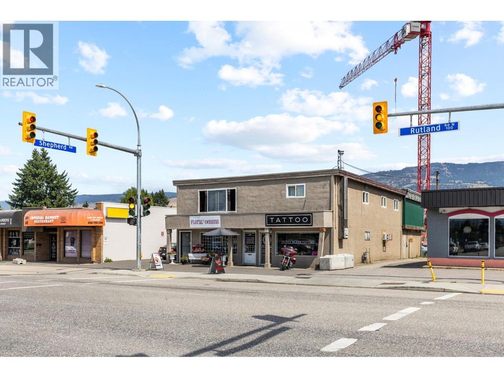 213-219 Rutland Road N, Kelowna