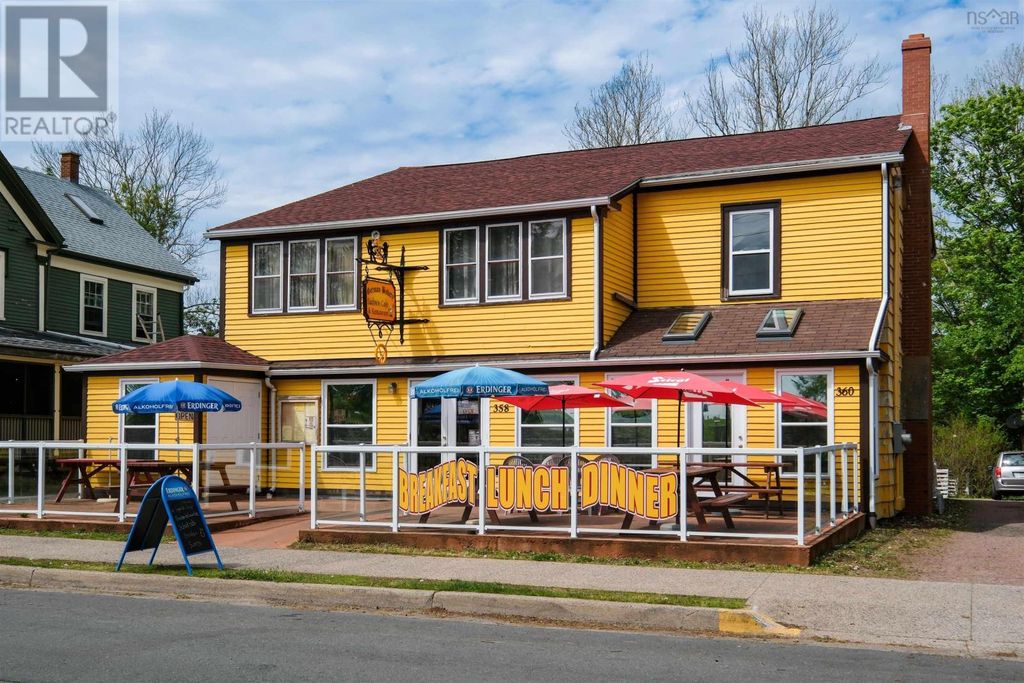 358 - 360 St George Street, Annapolis Royal