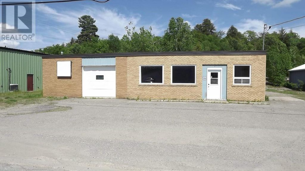 5b Perini Rd, Elliot Lake