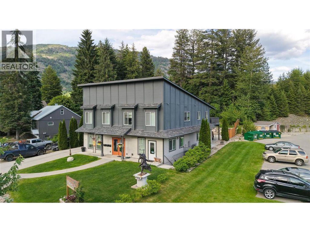 495 Columbia Street, Castlegar