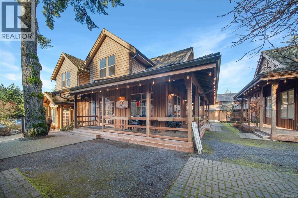 102 5281 Rutherford Rd, Nanaimo