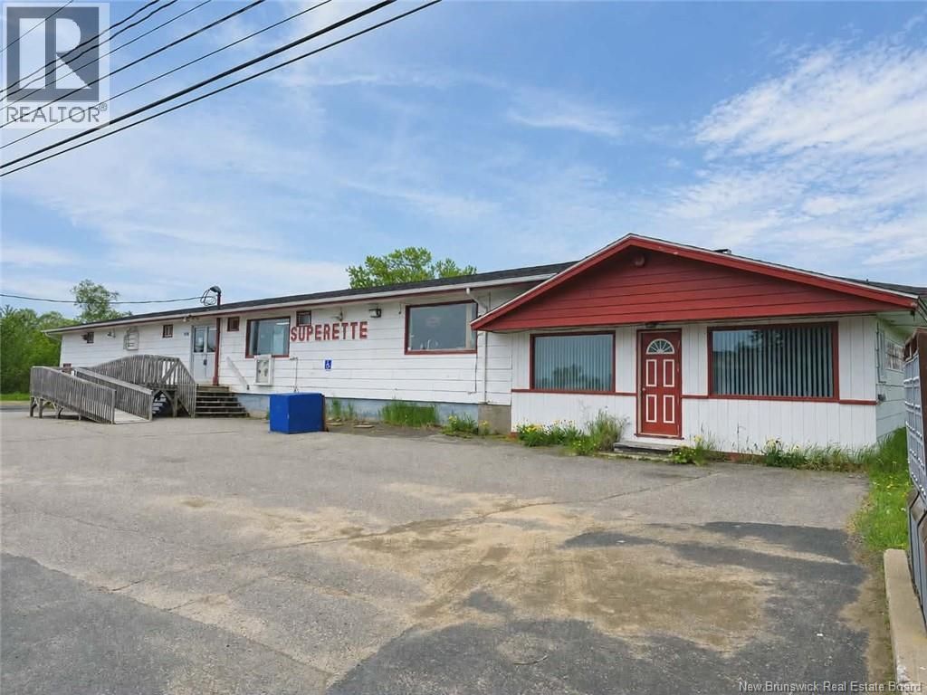 3711 Main, Belledune
