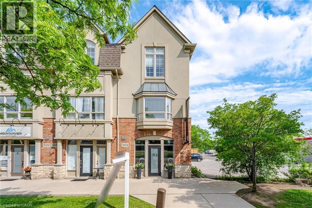 5034 Fairview Street, Burlington
