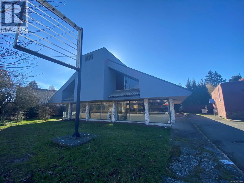 1045 Terminal Ave N, Nanaimo