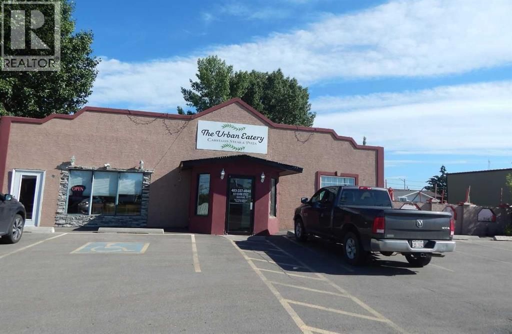 837 E Centre Street, Carstairs