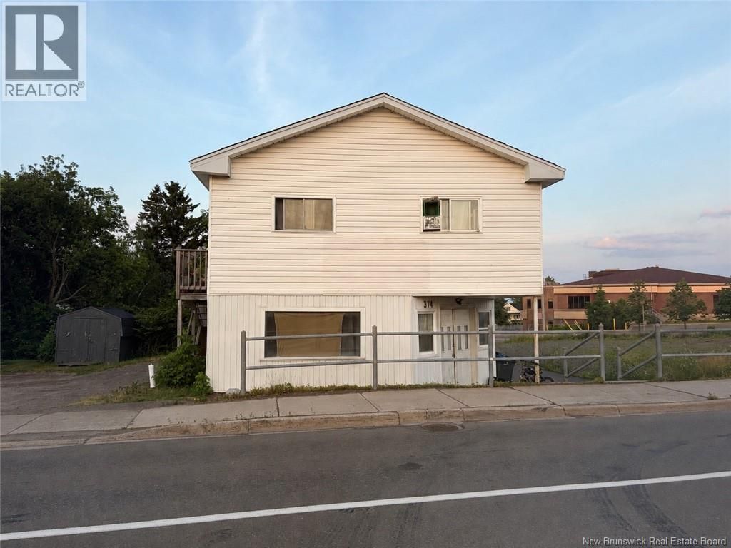 374 Acadie, Dieppe