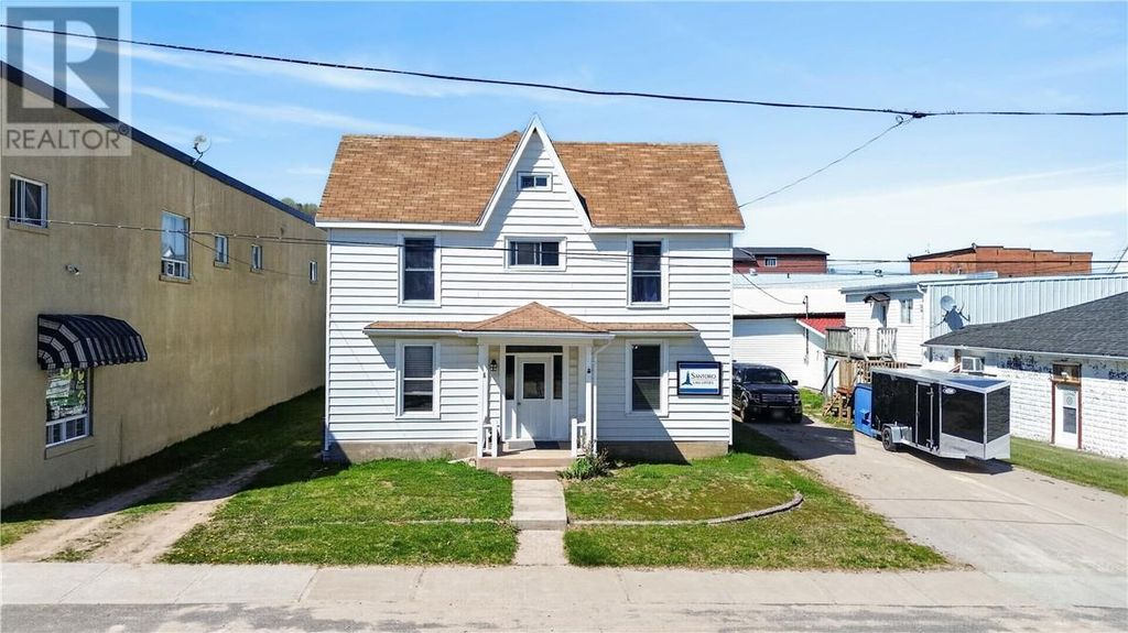 4 Eleanor Street, Gore Bay, Manitoulin Island