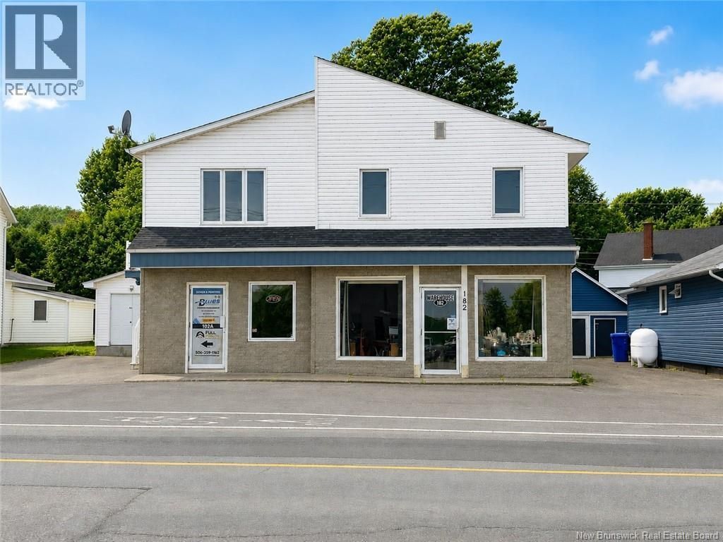 182 Portage Street, Grand Falls