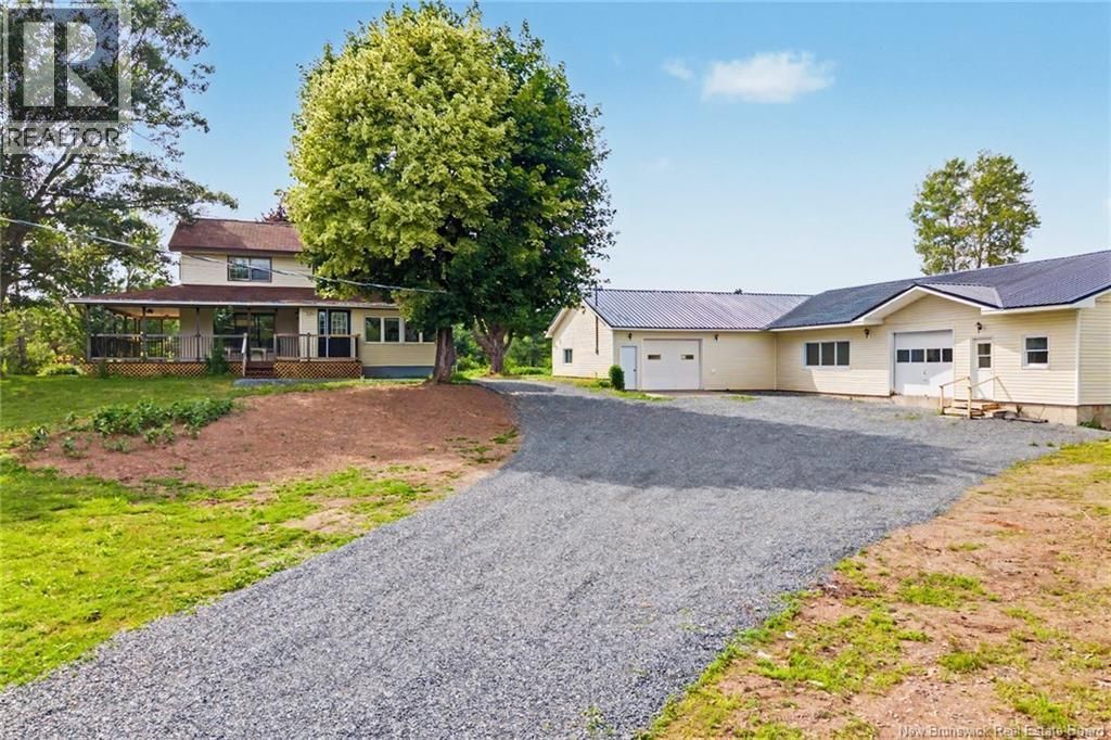 1122 Route 655, Waasis