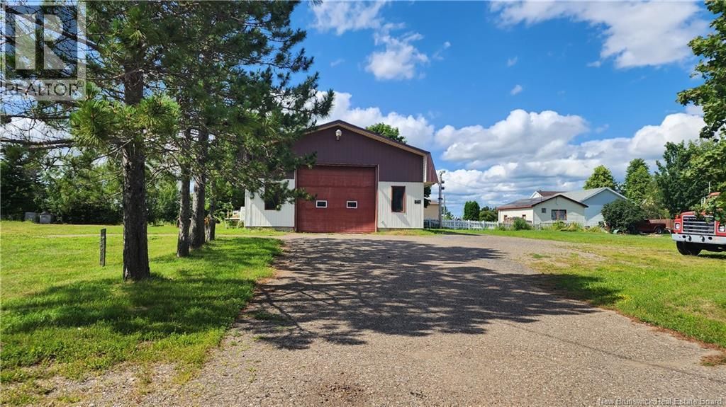 561 Rue Breau, Tracadie