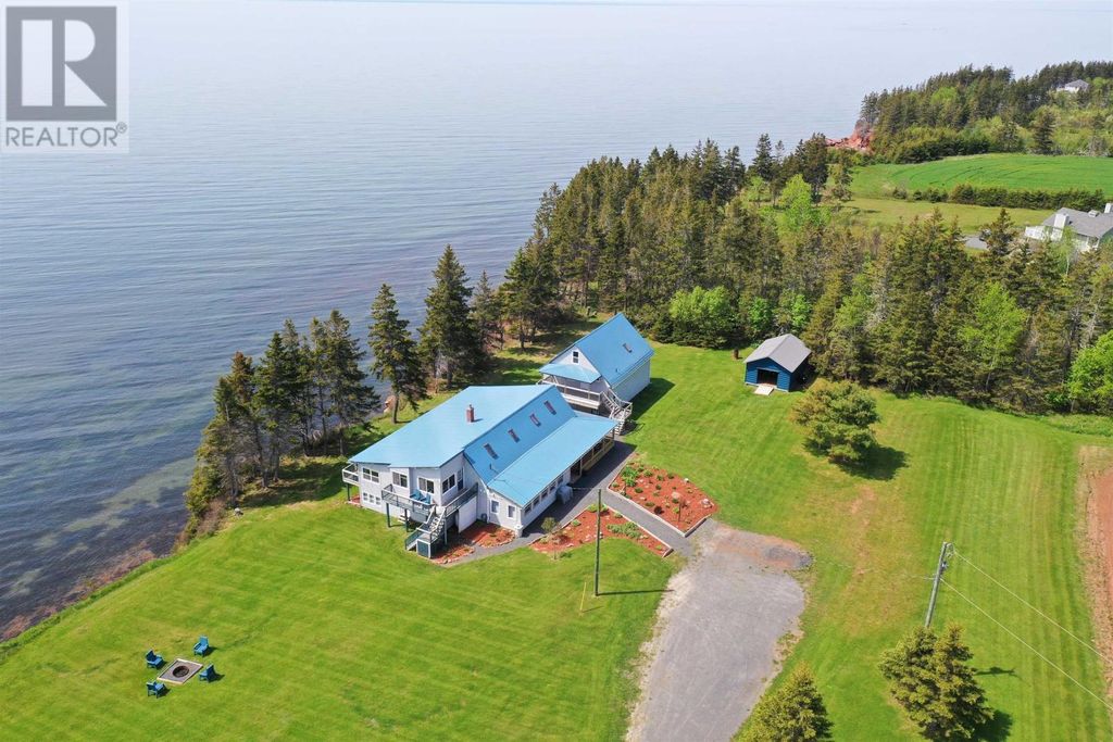 11561 Shore Road, Little Sands