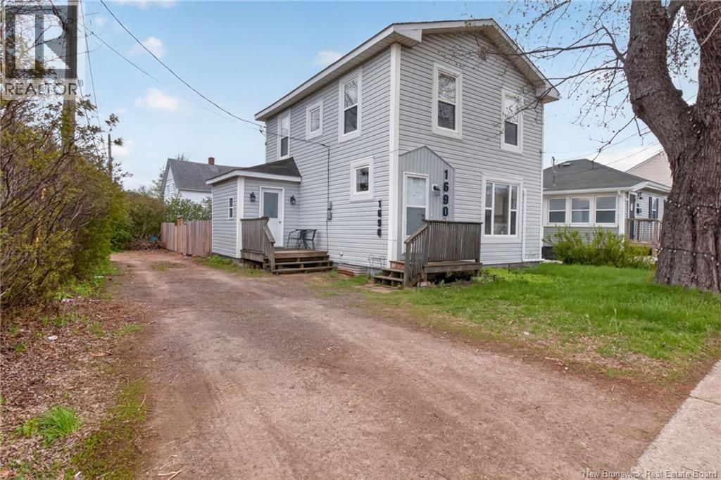 1690 Main Street, Moncton