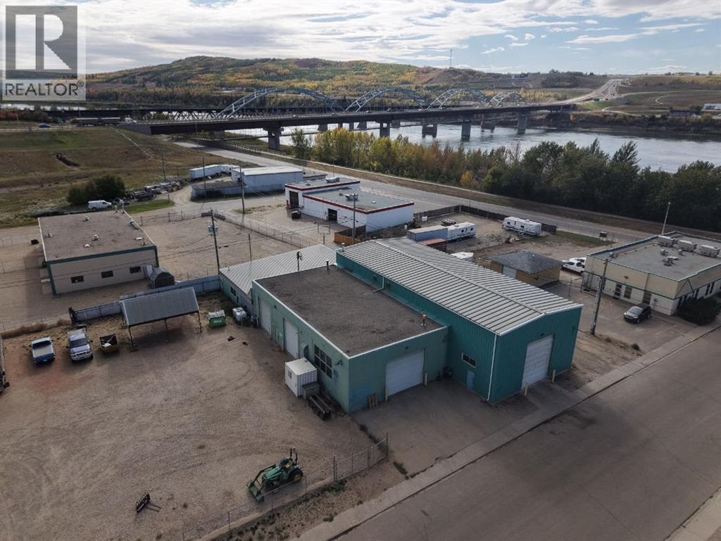 9503-9519 90 Avenue, Peace River