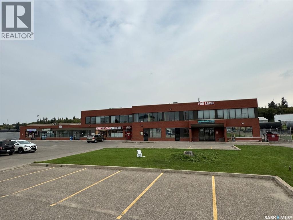 77 15th Street E, Prince Albert