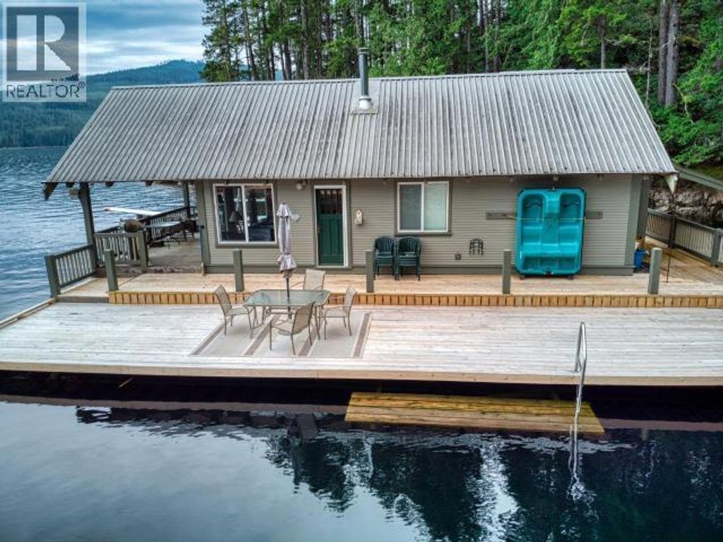 12801 Powell Lake, Powell River