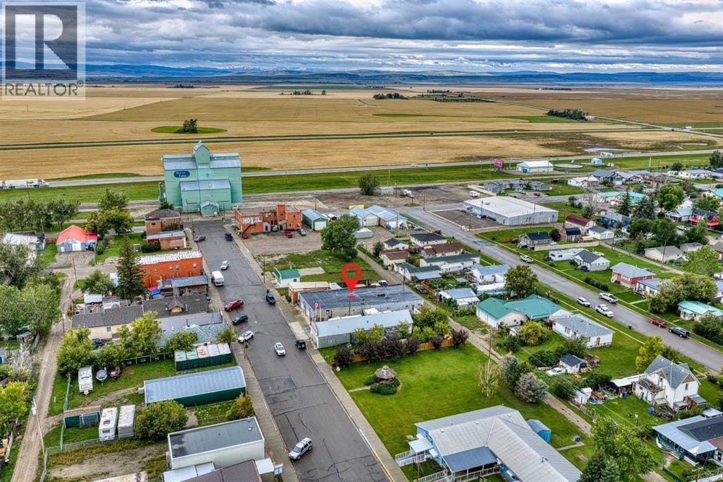 5062 50 Avenue Se, Stavely