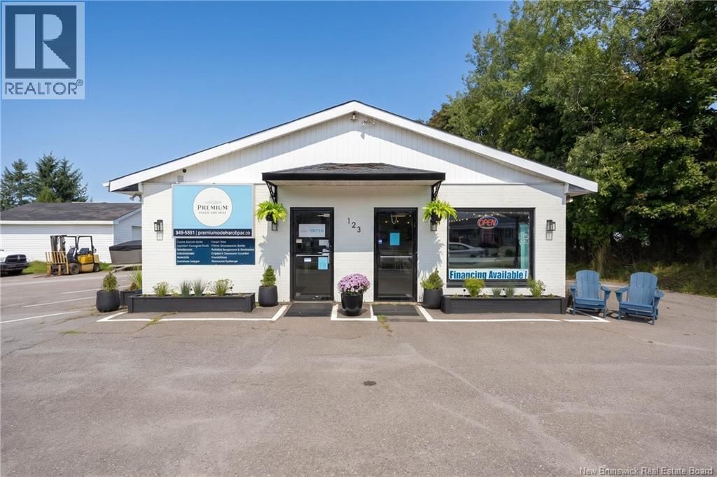 123 Hampton Road, Rothesay