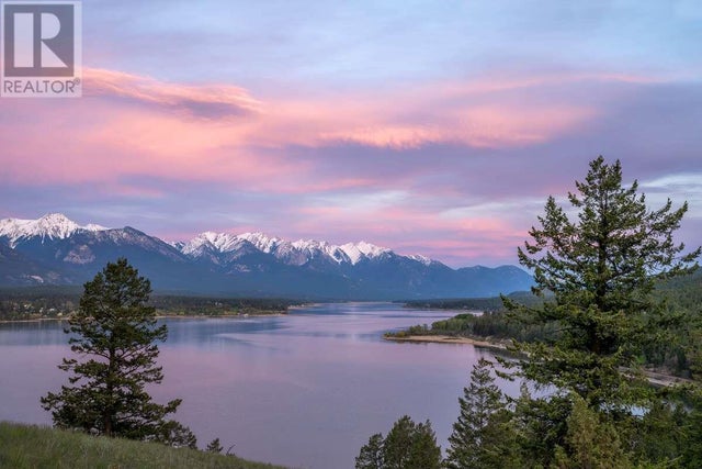 6 Westside Road, Invermere