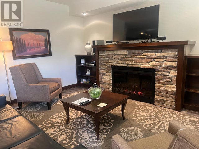 700 Bighorn Boulevard Unit# 713b, Radium Hot Springs