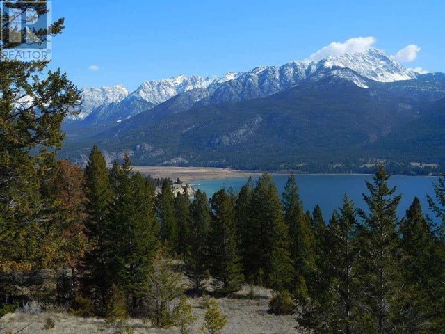 6074 Bella Vista Boulevard, Fairmont Hot Springs