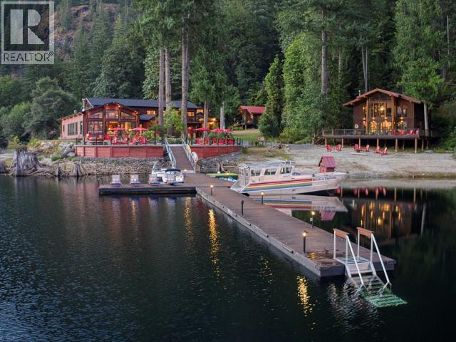 101 Confidential, Powell River