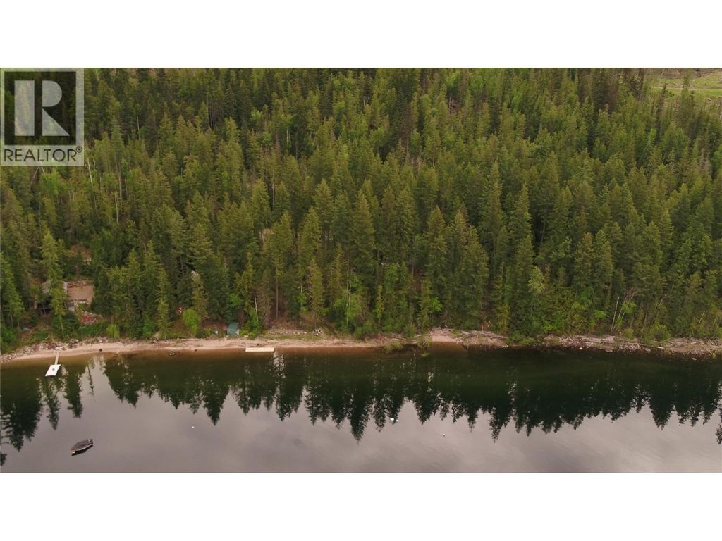 8700 Mabel Lake Road, Lumby