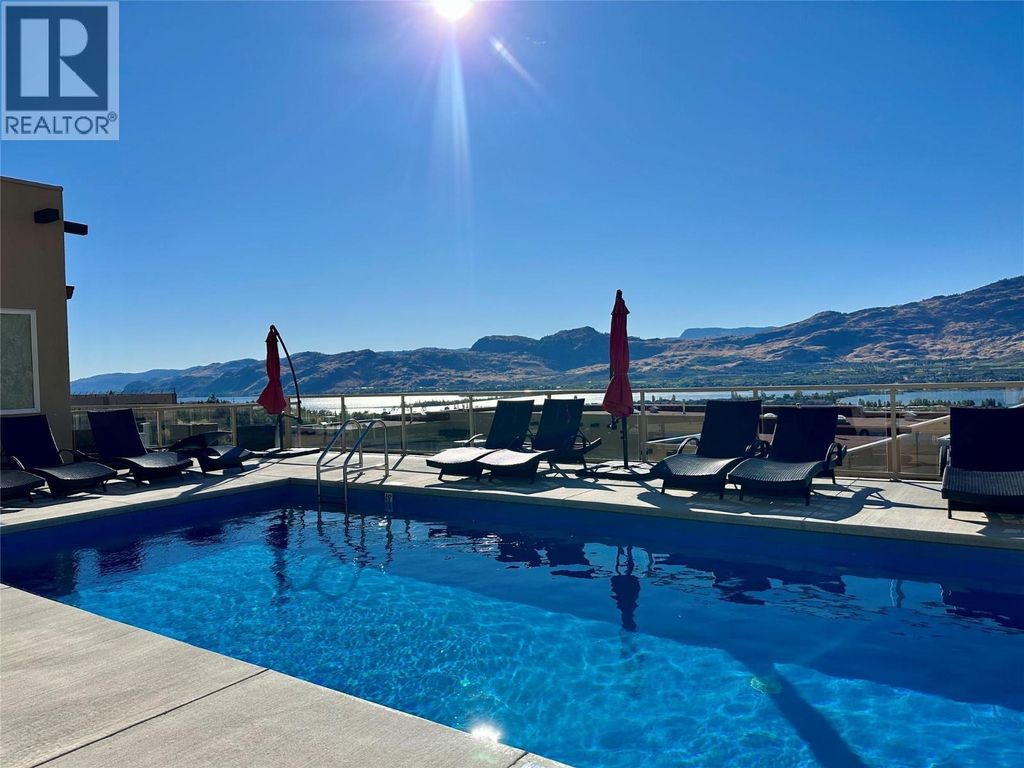 2000 Valleyview Drive Unit# 33, Osoyoos